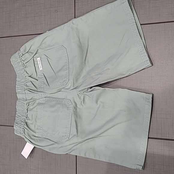 CK Green Shorts 8 NWT - Picture 2 of 3